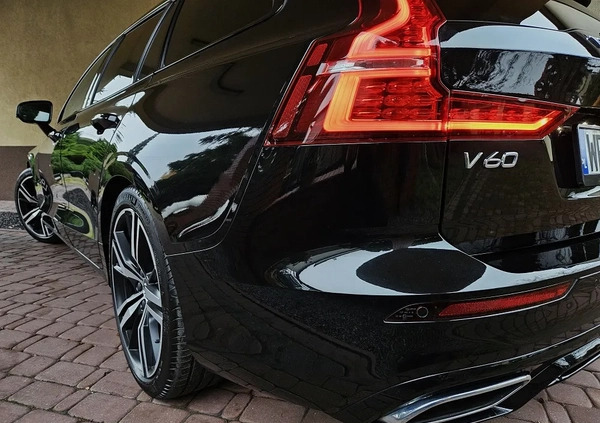 Volvo V60 cena 119900 przebieg: 146000, rok produkcji 2020 z Nysa małe 529